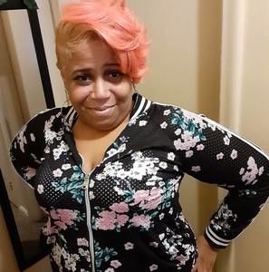 Meet your Posher, Natia